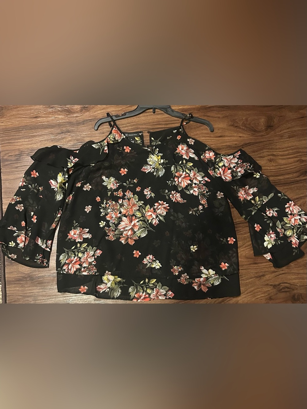 Inc international concepts Black Floral Cold-Shoulder Women's Top